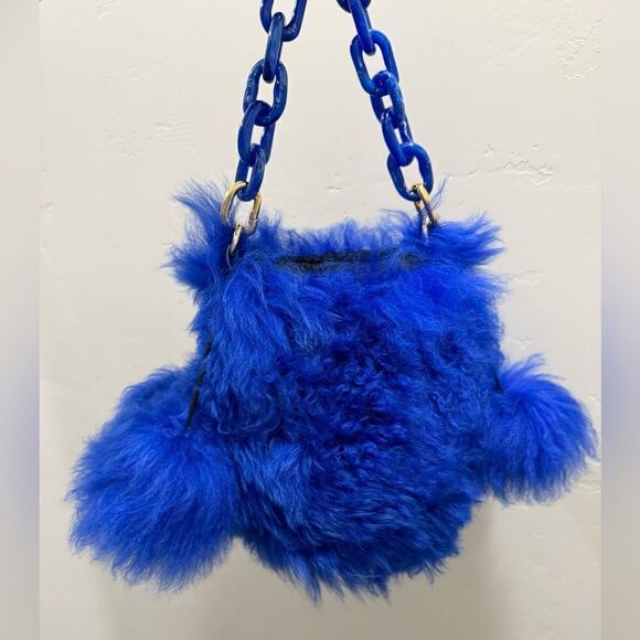 Multi Style Use Handmade Real Shearling Drawstring Bucket Bag with 4 Fur Balls - Picture 15 of 17